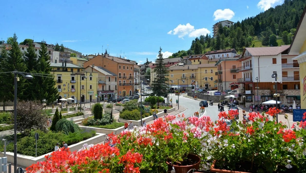 il_centro_fiorito_di_roccaraso-1